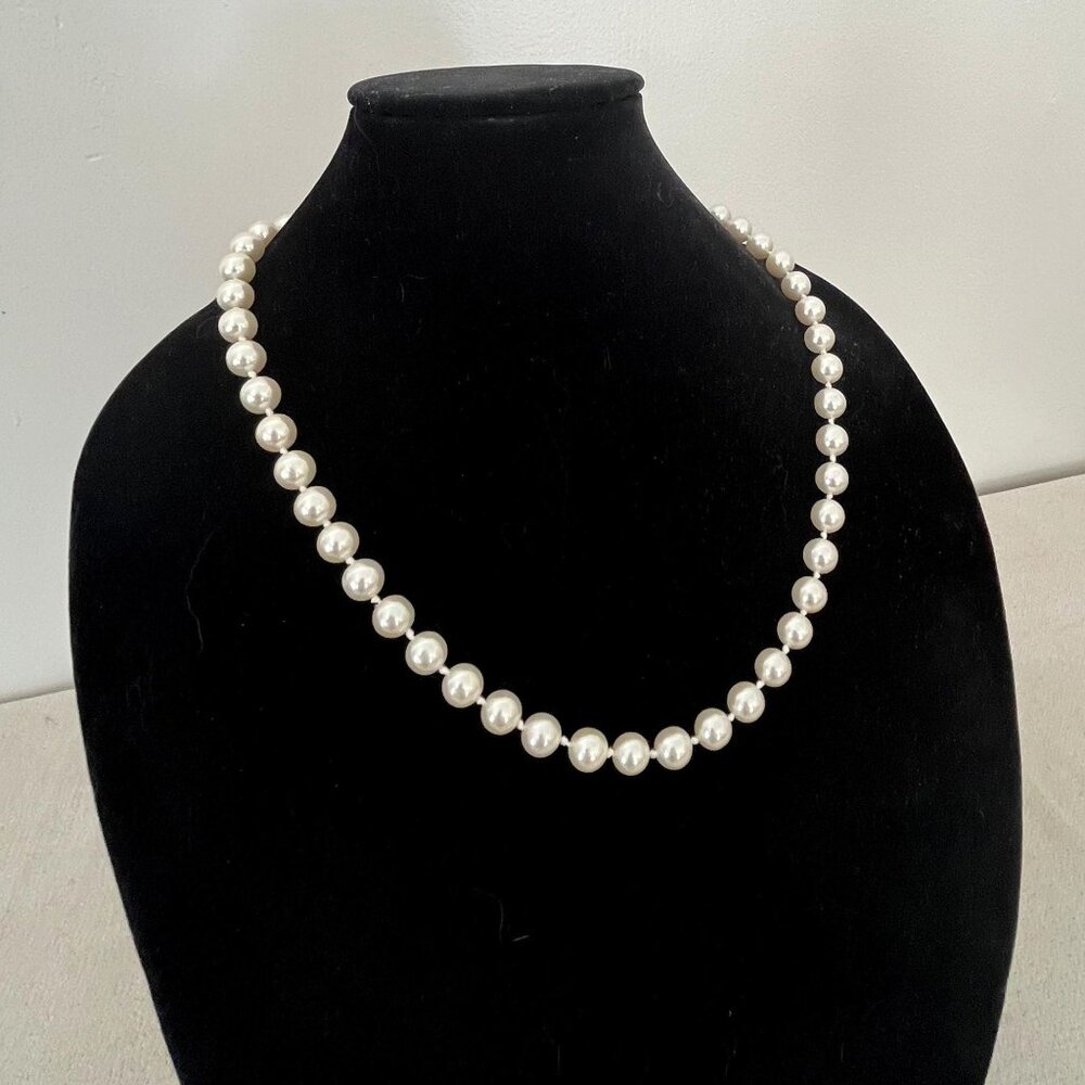 Vtg Simulated Pearl 9.8 mm 21" Necklace with Gold Tone Filigree Clasp
